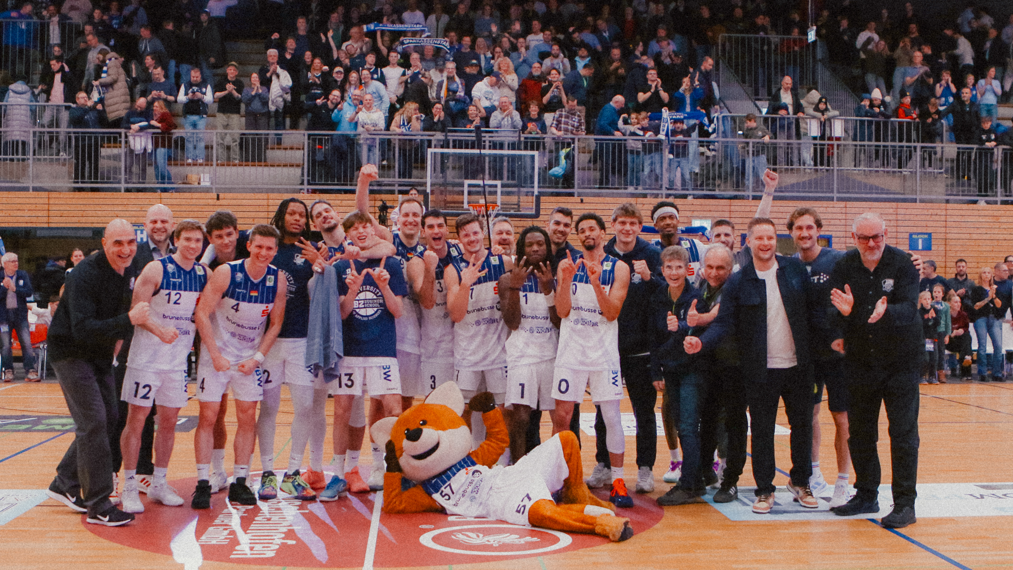 SparkassenStars gewinnen das sechste Heimspiel in Folge