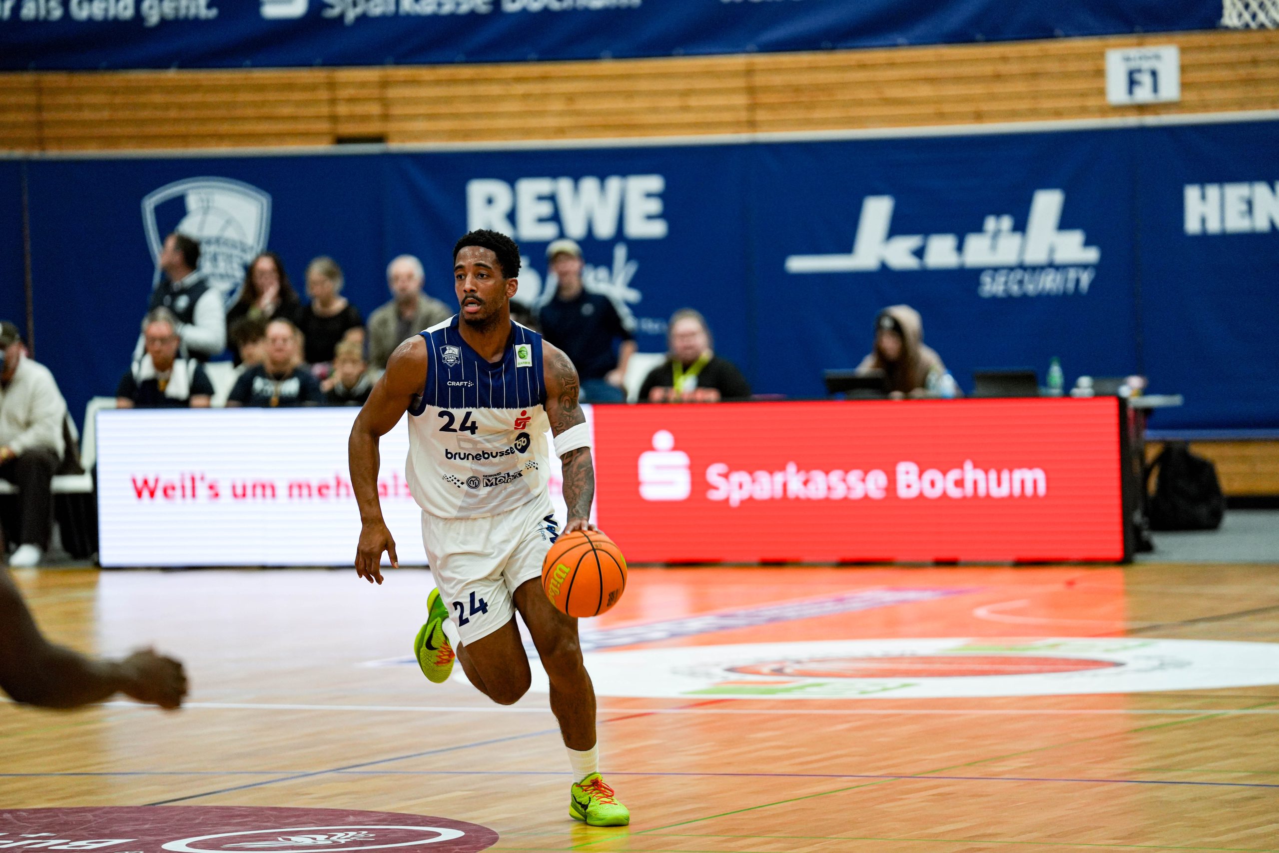 SPARKASSENSTARS BRENNEN FÜR DEN DRITTEN SAISONSIEG!