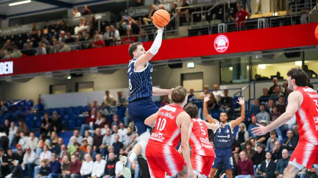 GER, Paderborn Baskets vs. VfL SparkassenStars Bochum, Basketball, ProA, 1. Spieltag, Spielzeit 2026/2027, 26.09.2026

Foto: Eibner-Pressefoto/Javad Mohammadpour